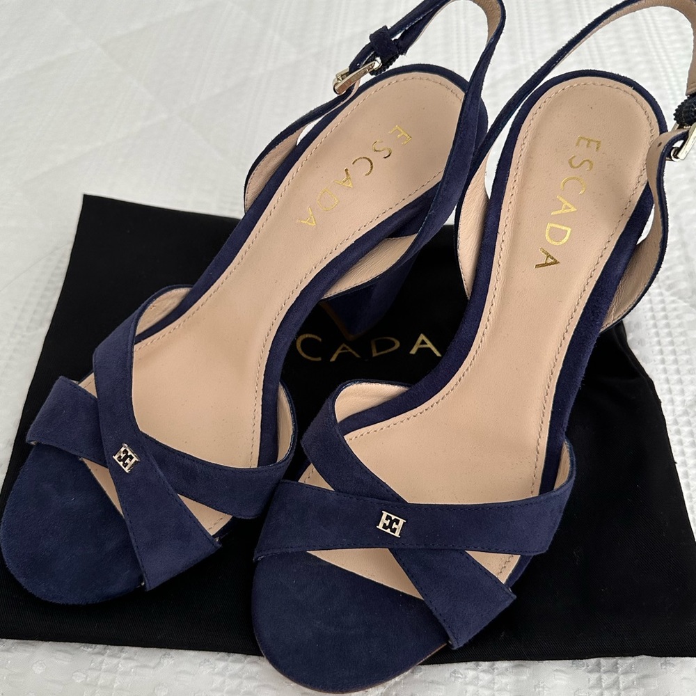 NWT Escada Suede Sandals size 8
